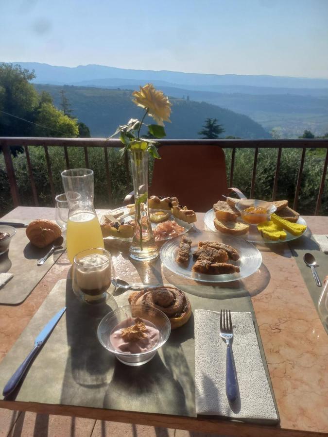 Bed and Breakfast La Terrazza In Collina Cavalo Exteriér fotografie