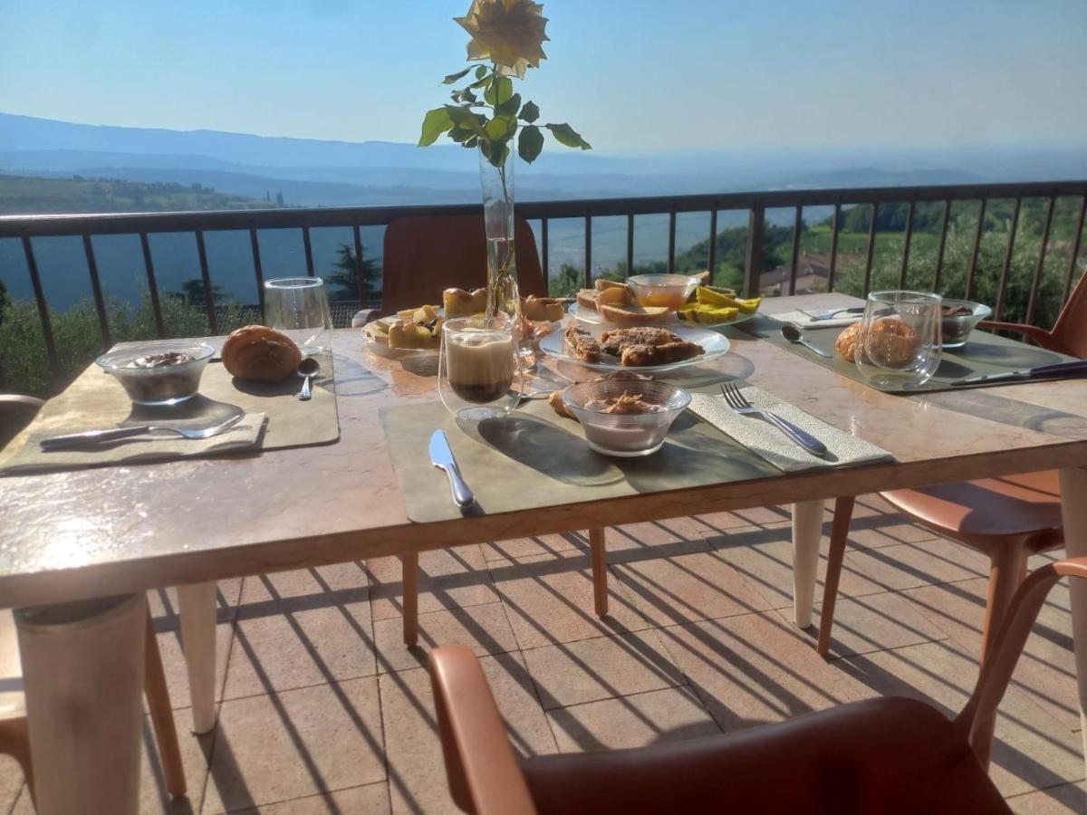 Bed and Breakfast La Terrazza In Collina Cavalo Exteriér fotografie